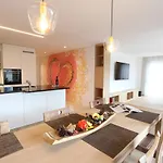 Vino Veritas 4*