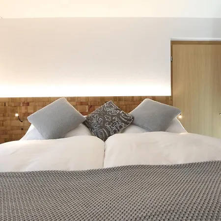 Bed & Breakfast Vino Veritas Salgesch